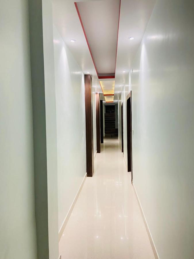 Hotel Grill Inn Лакхнау Экстерьер фото